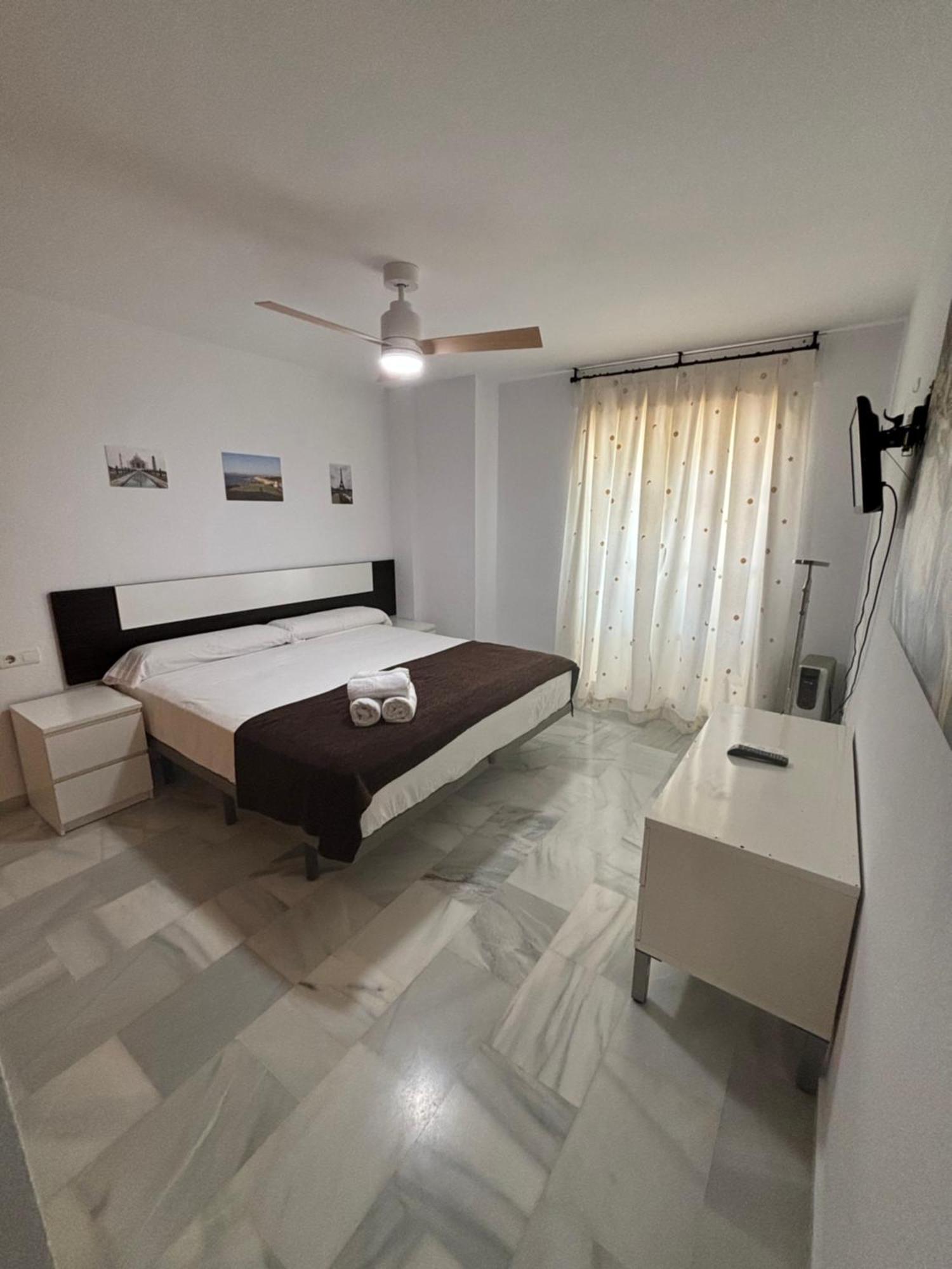 Vut Dulcinea Con Vistas Al Mar Y 2 Habitaciones Рінкон-де-ла-Вікторія Екстер'єр фото